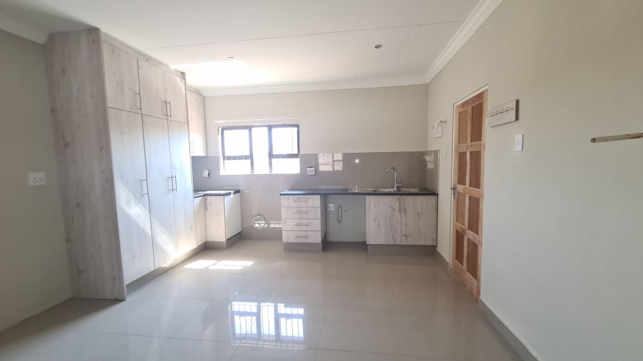 To Let 2 Bedroom Property for Rent in Erasmia Gauteng