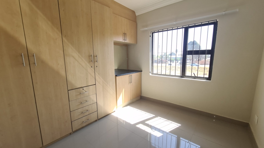 To Let 2 Bedroom Property for Rent in Erasmia Gauteng