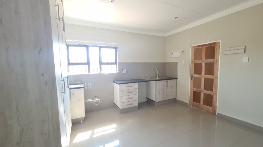 To Let 2 Bedroom Property for Rent in Erasmia Gauteng