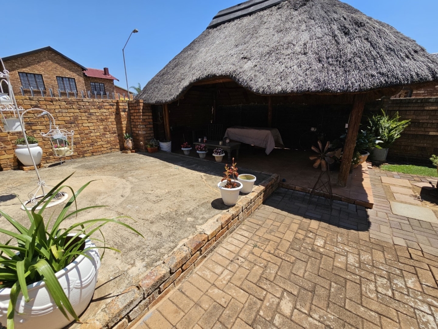 3 Bedroom Property for Sale in Montana Park Gauteng