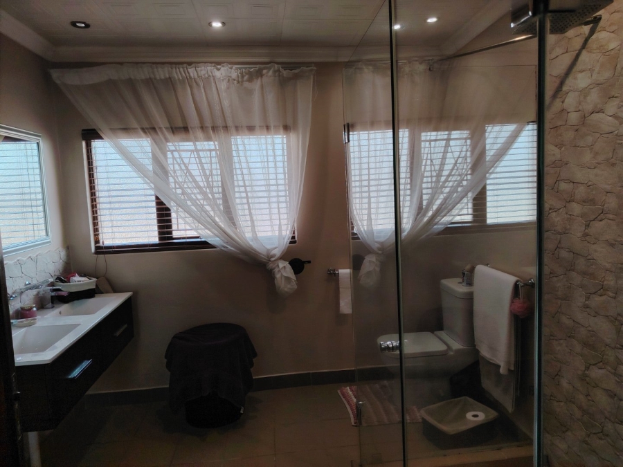 5 Bedroom Property for Sale in Ferryvale Gauteng