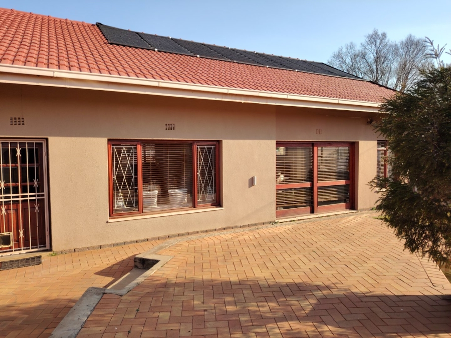 5 Bedroom Property for Sale in Ferryvale Gauteng