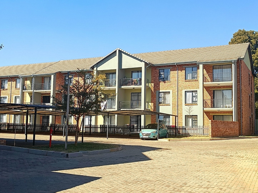 2 Bedroom Property for Sale in Goedeburg Gauteng