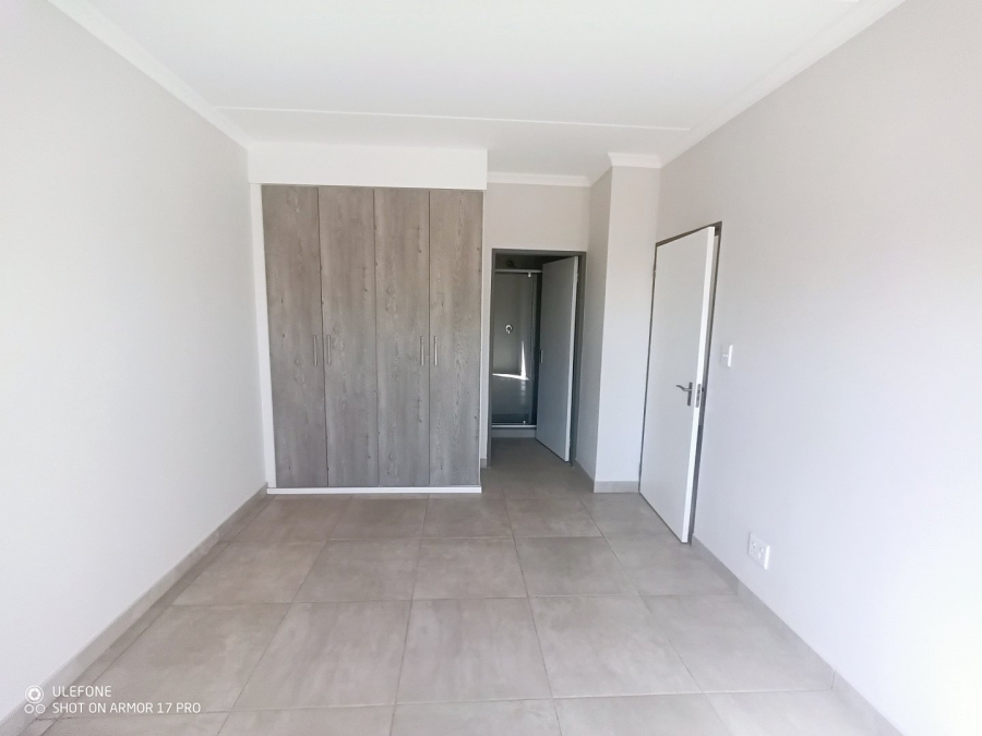 2 Bedroom Property for Sale in Goedeburg Gauteng