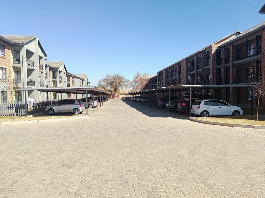 2 Bedroom Property for Sale in Goedeburg Gauteng