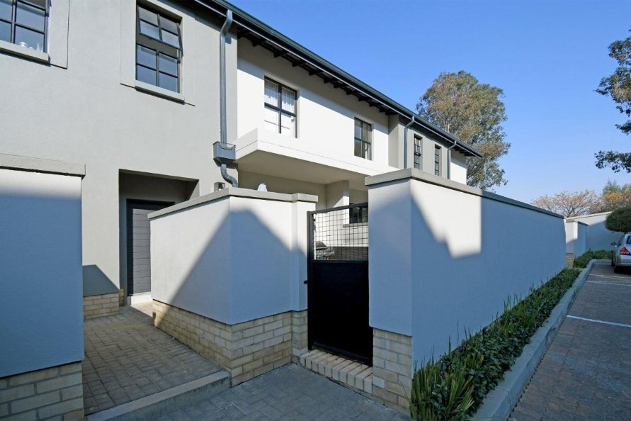 3 Bedroom Property for Sale in Bryanston Gauteng