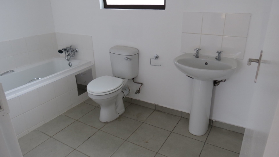 2 Bedroom Property for Sale in Crystal Park Gauteng