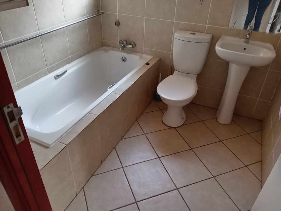 3 Bedroom Property for Sale in Chantelle Gauteng