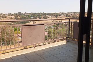 2 Bedroom Property for Sale in Noordheuwel Gauteng