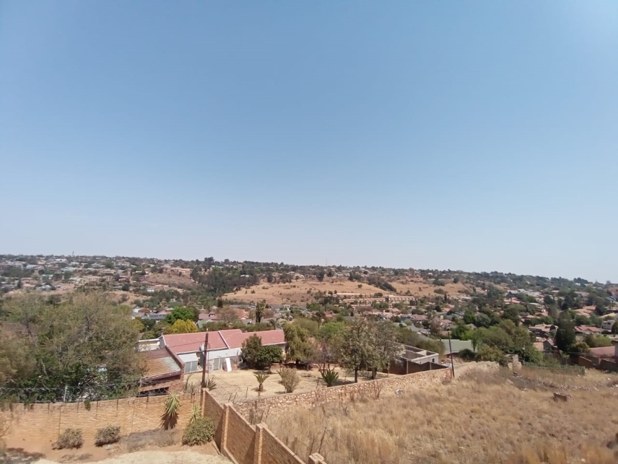 2 Bedroom Property for Sale in Noordheuwel Gauteng