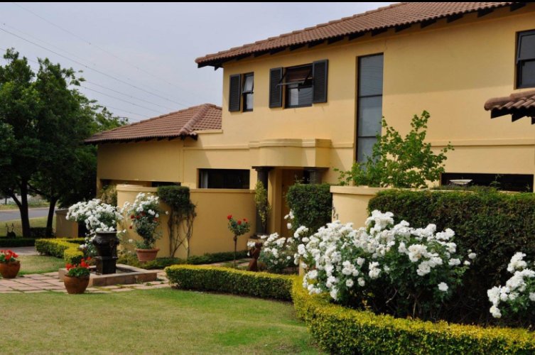 4 Bedroom Property for Sale in Cedar Lakes Gauteng