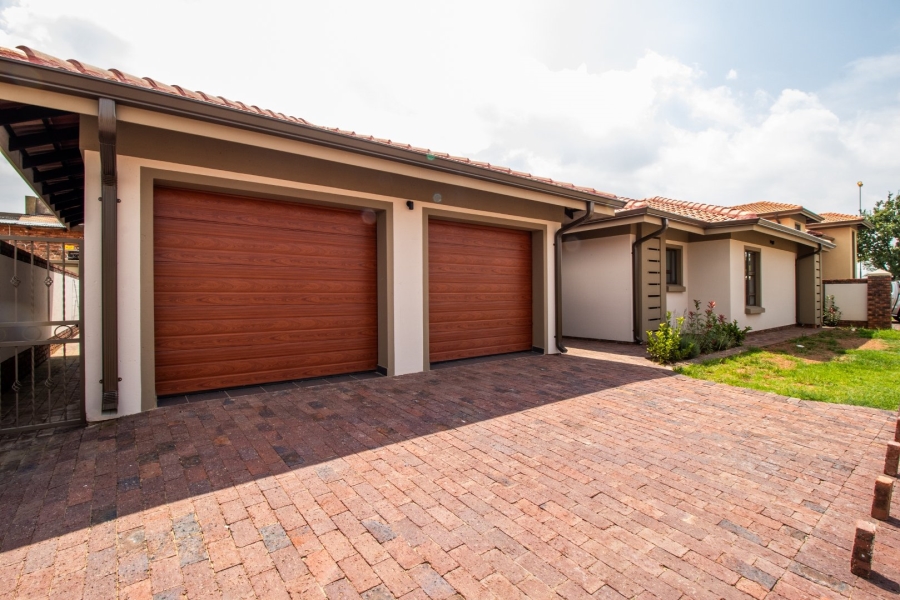 3 Bedroom Property for Sale in Comet Gauteng