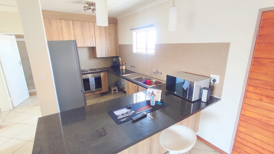 2 Bedroom Property for Sale in Monavoni Gauteng