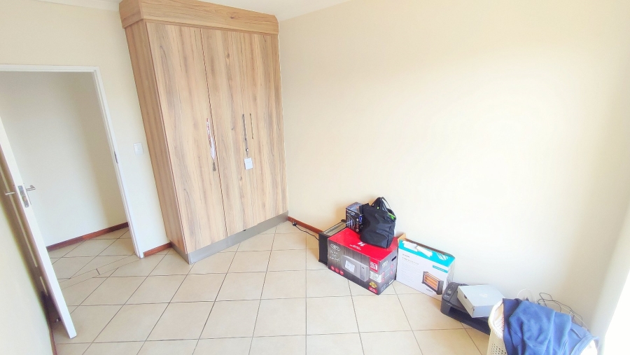 2 Bedroom Property for Sale in Monavoni Gauteng