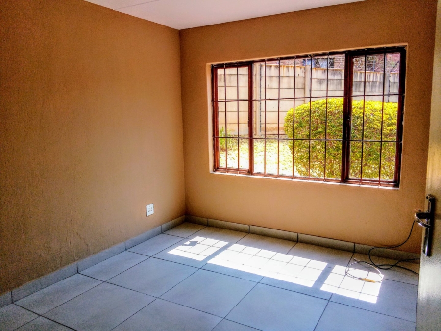 To Let 3 Bedroom Property for Rent in Northgate Gauteng