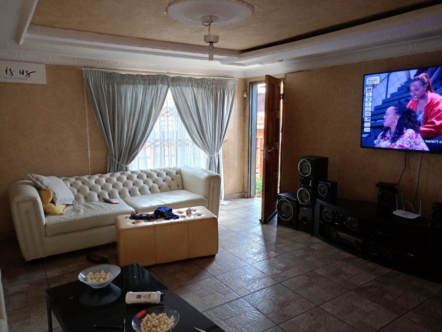 To Let 3 Bedroom Property for Rent in Proclamation Hill Gauteng