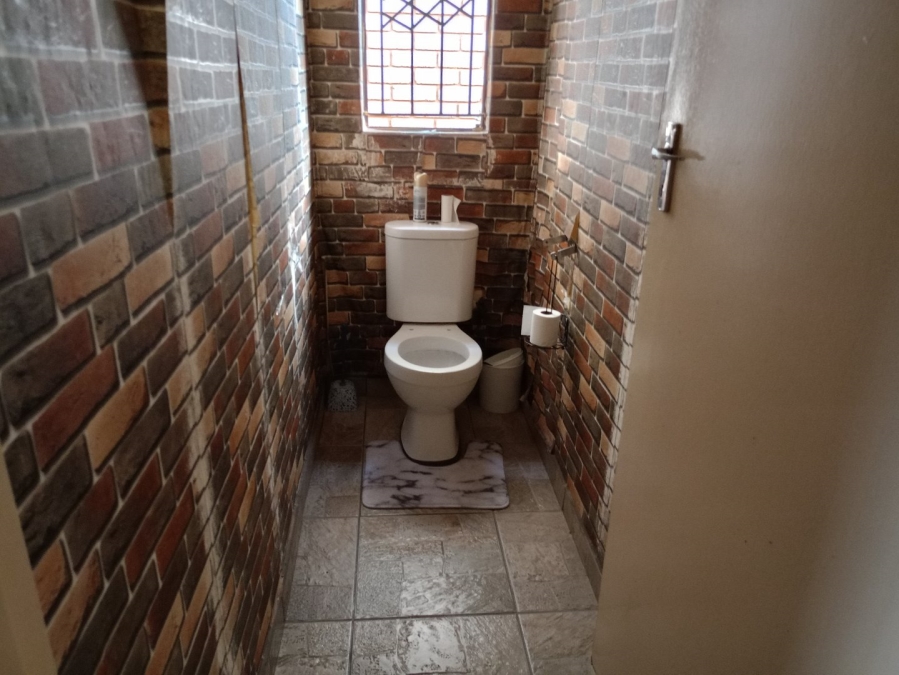 To Let 3 Bedroom Property for Rent in Proclamation Hill Gauteng