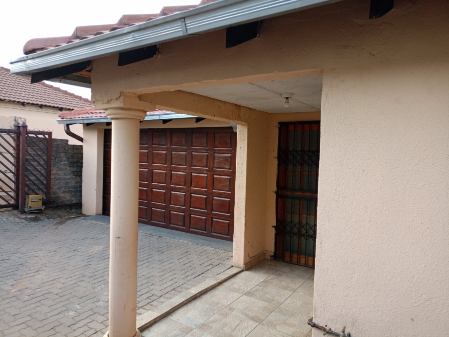 To Let 3 Bedroom Property for Rent in Proclamation Hill Gauteng