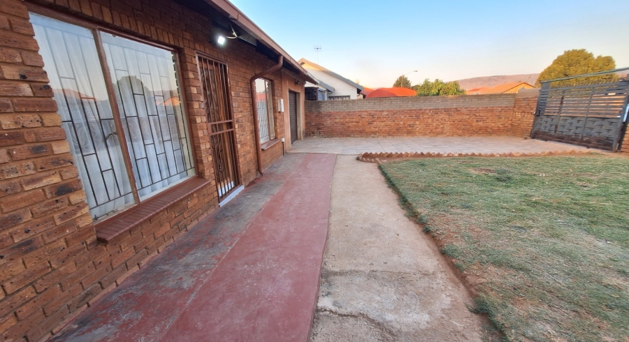 2 Bedroom Property for Sale in Mahube Valley Gauteng