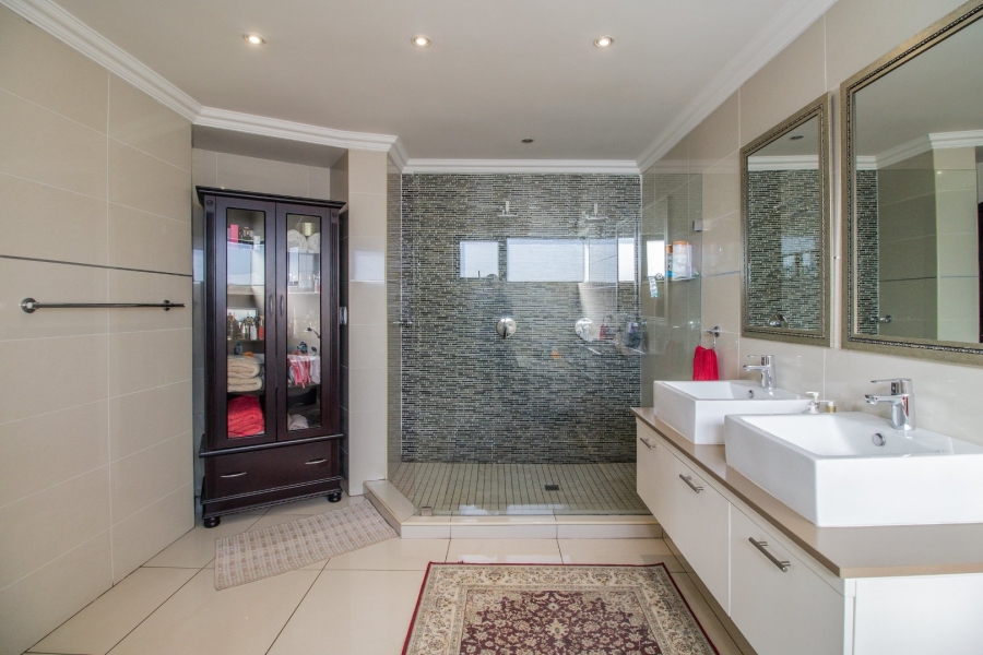 4 Bedroom Property for Sale in Serengeti Lifestyle Estate Gauteng