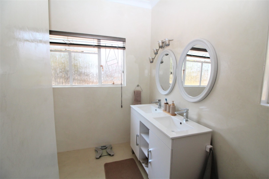 4 Bedroom Property for Sale in Valhalla Gauteng