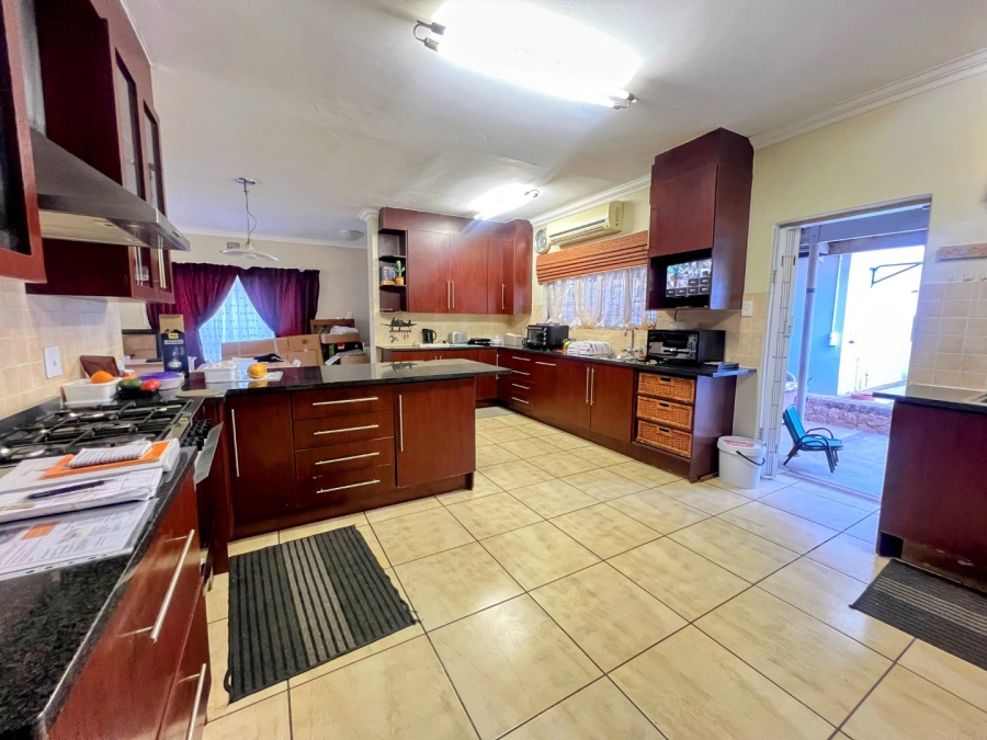 4 Bedroom Property for Sale in Rietfontein Gauteng