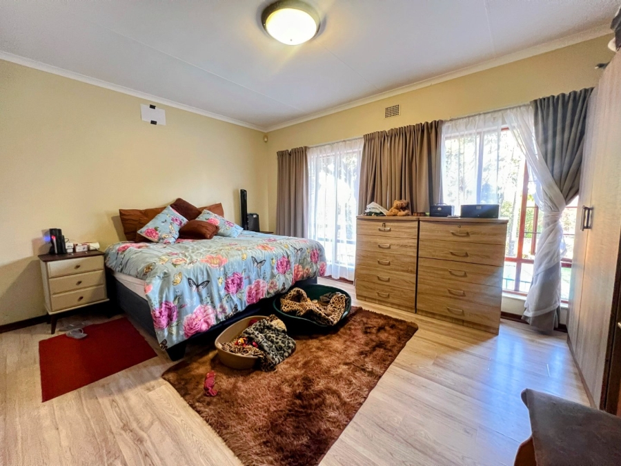 4 Bedroom Property for Sale in Rietfontein Gauteng