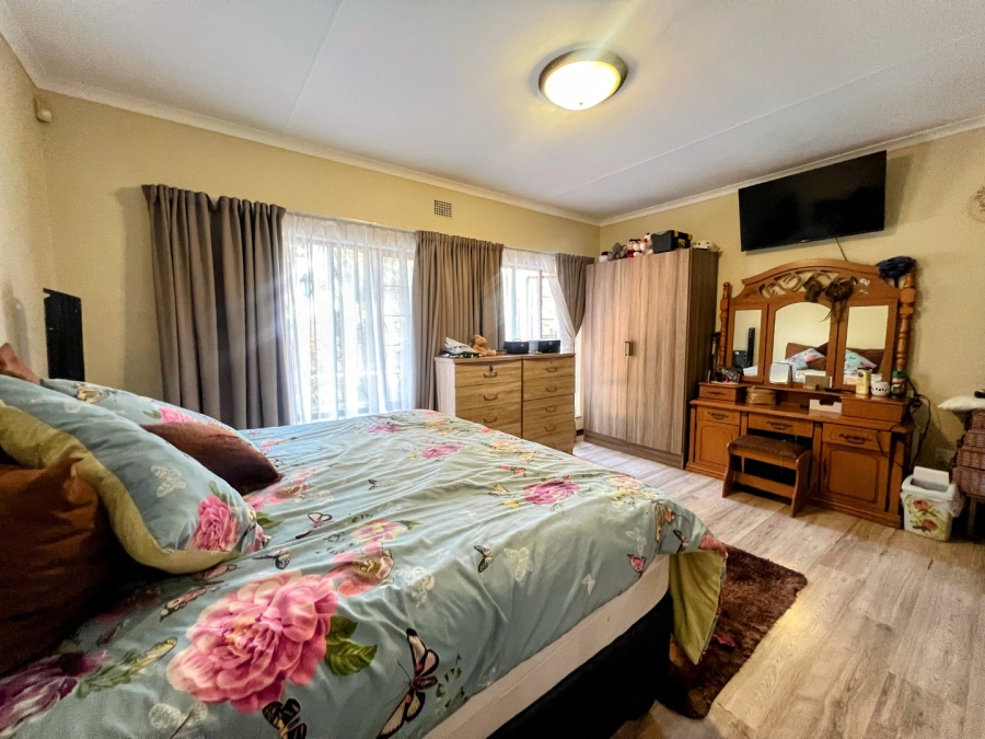 4 Bedroom Property for Sale in Rietfontein Gauteng