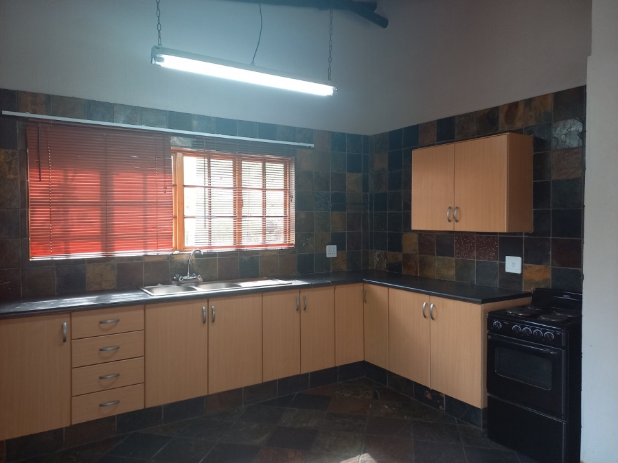 To Let 1 Bedroom Property for Rent in Rensburg Gauteng