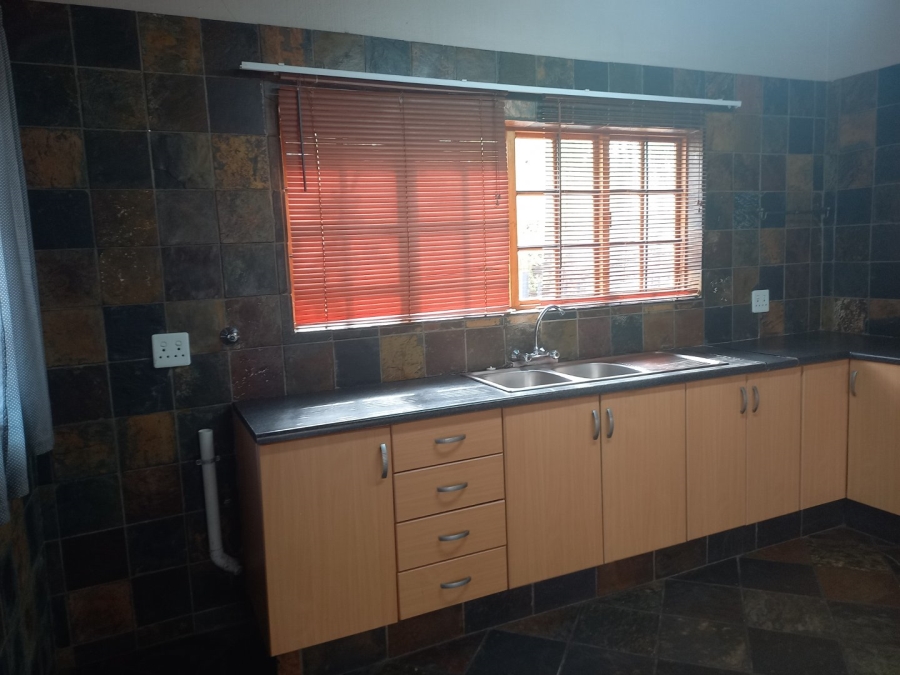 To Let 1 Bedroom Property for Rent in Rensburg Gauteng