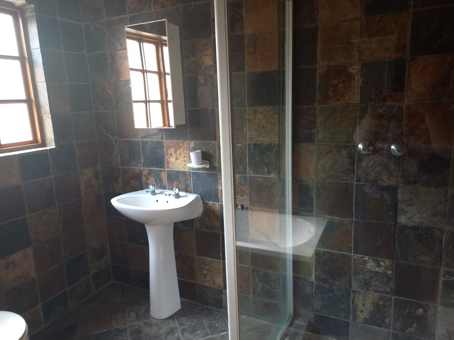 To Let 1 Bedroom Property for Rent in Rensburg Gauteng