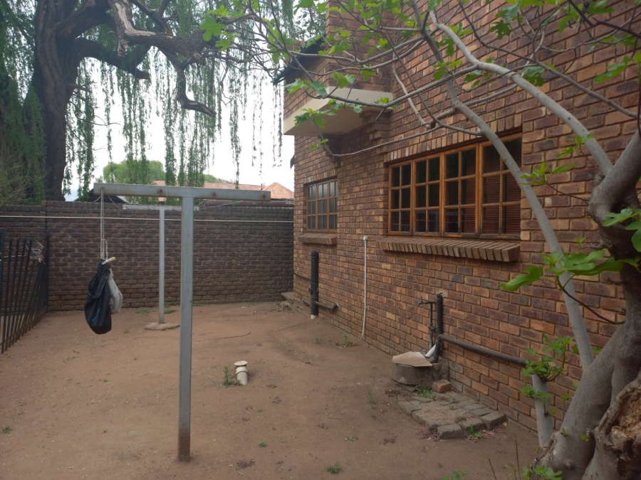 To Let 1 Bedroom Property for Rent in Rensburg Gauteng