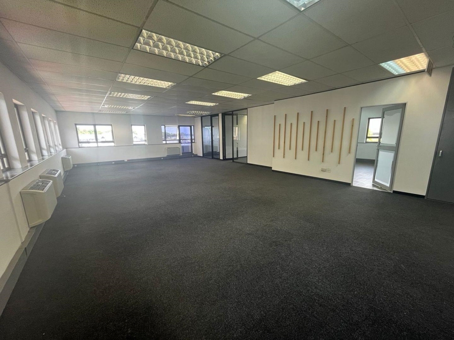 To Let commercial Property for Rent in Hyde Park Gauteng