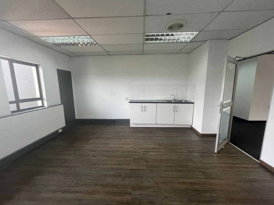 To Let commercial Property for Rent in Hyde Park Gauteng