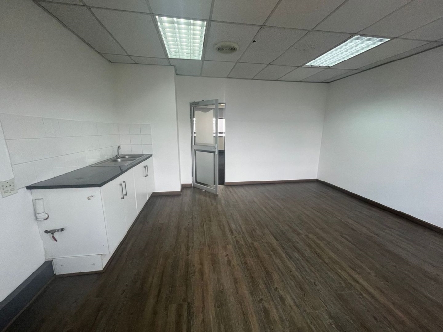 To Let commercial Property for Rent in Hyde Park Gauteng