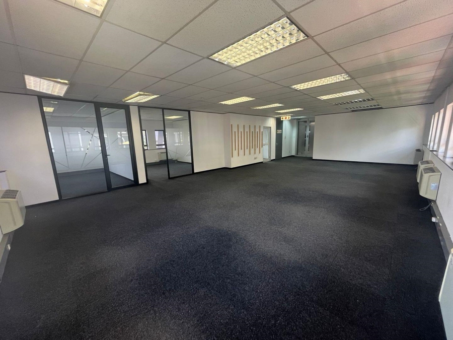 To Let commercial Property for Rent in Hyde Park Gauteng