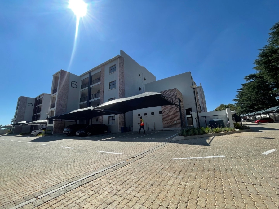 To Let 2 Bedroom Property for Rent in Bryanston Gauteng