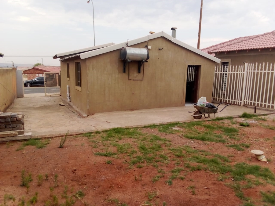 2 Bedroom Property for Sale in Mapetla Gauteng