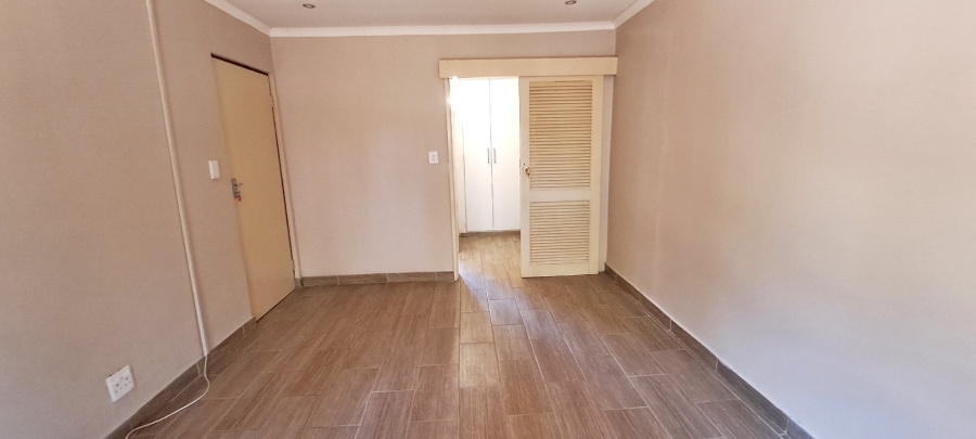 To Let 3 Bedroom Property for Rent in Glen Austin Gauteng