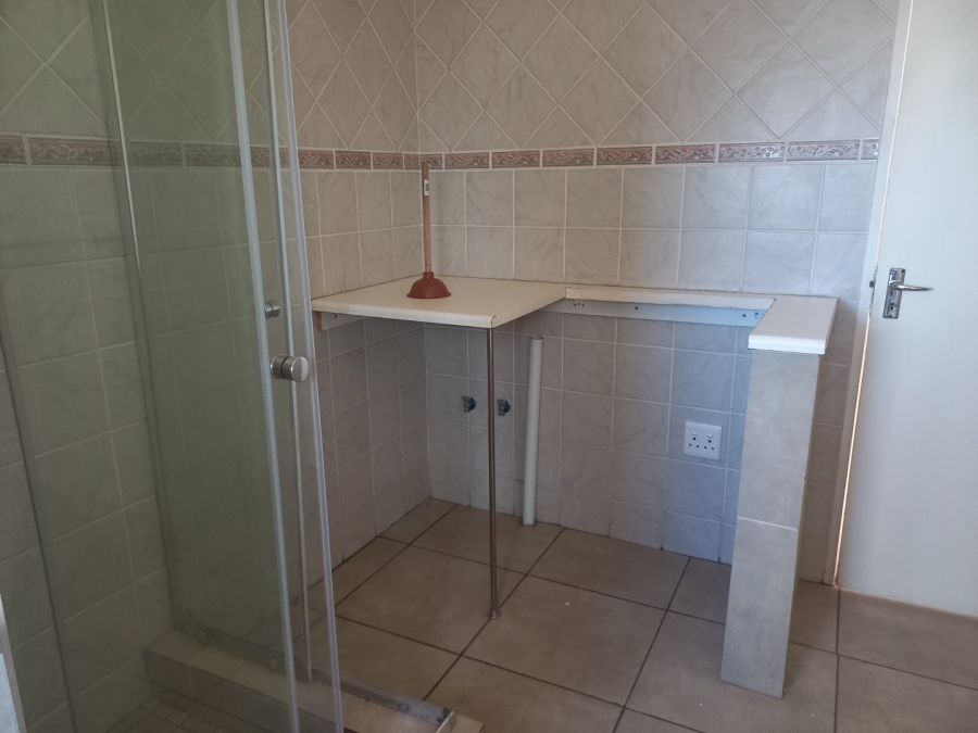 To Let 2 Bedroom Property for Rent in Heidelberg A H Gauteng