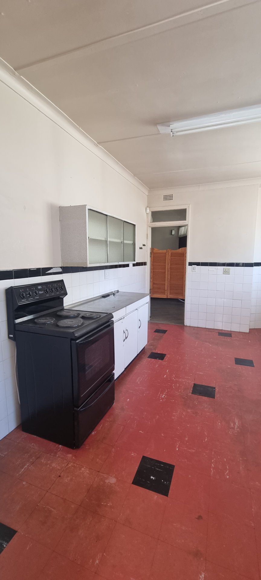 To Let 4 Bedroom Property for Rent in Robertsham Gauteng