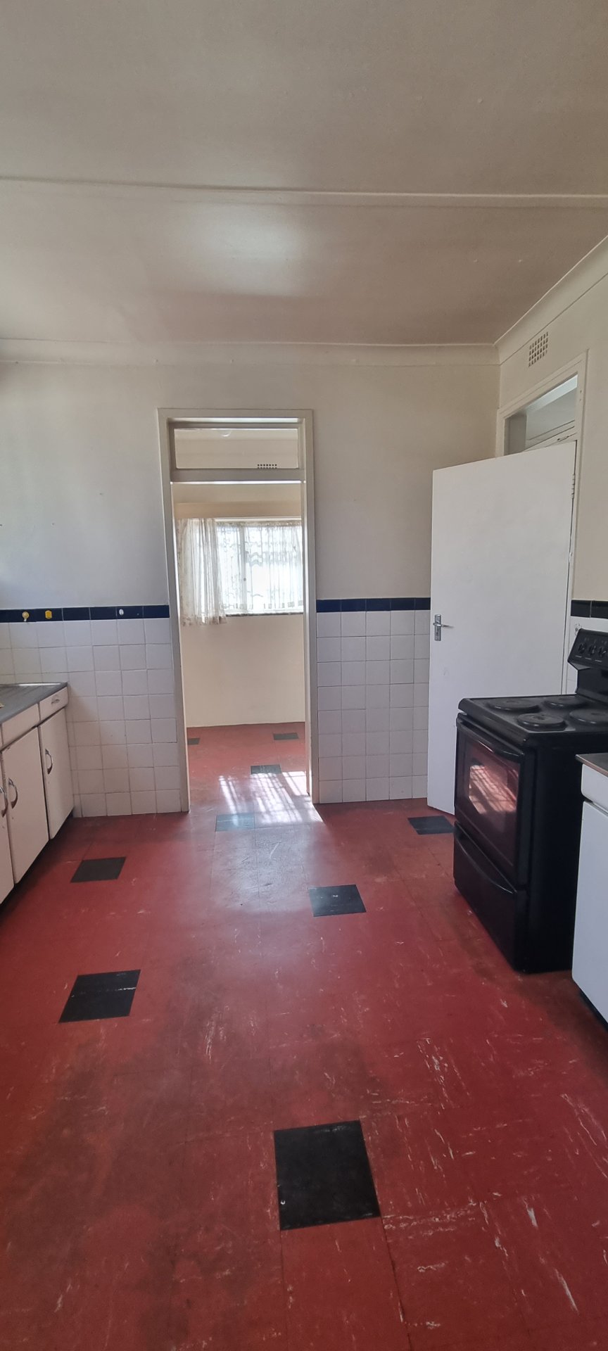 To Let 4 Bedroom Property for Rent in Robertsham Gauteng