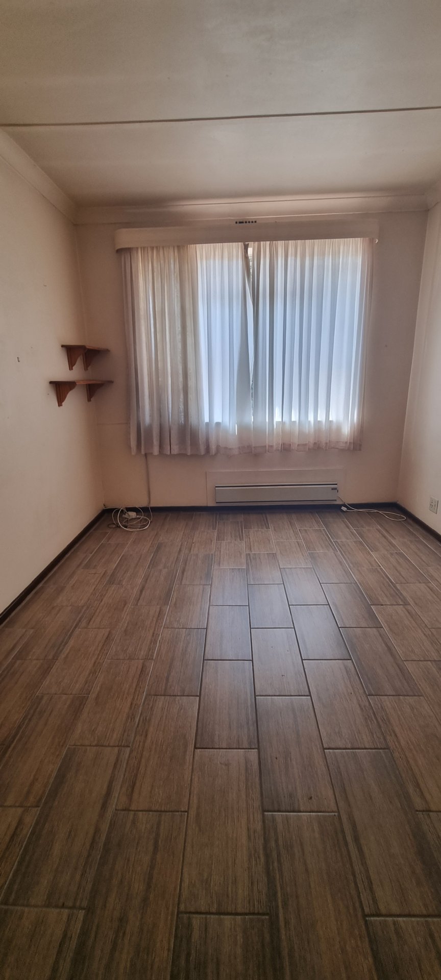 To Let 4 Bedroom Property for Rent in Robertsham Gauteng