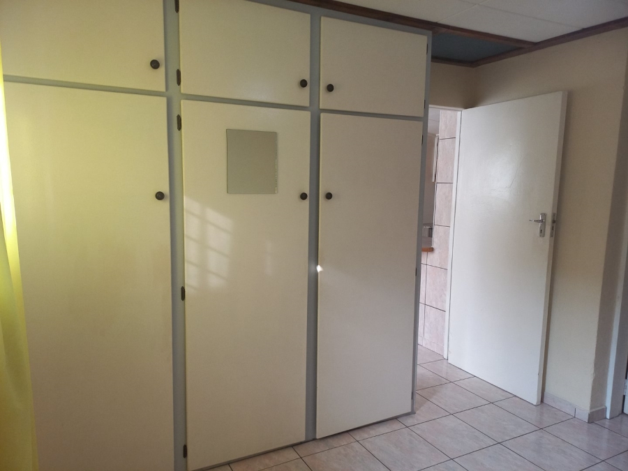 To Let 1 Bedroom Property for Rent in Jordaan Park Gauteng