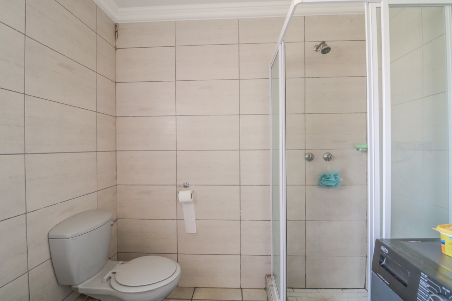 2 Bedroom Property for Sale in Vanderbijlpark SW 5 Gauteng