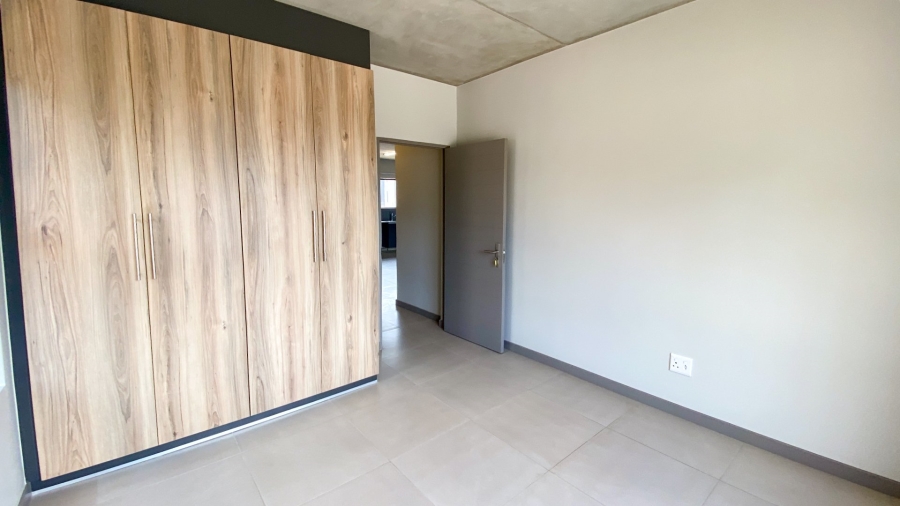 To Let 2 Bedroom Property for Rent in Crowthorne AH Gauteng