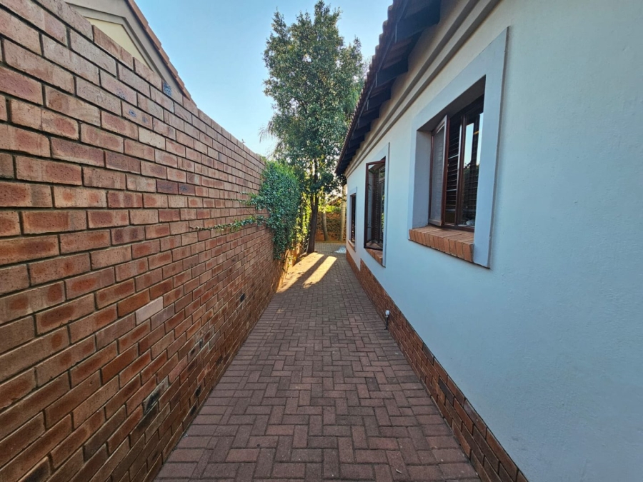 3 Bedroom Property for Sale in Olympus AH Gauteng