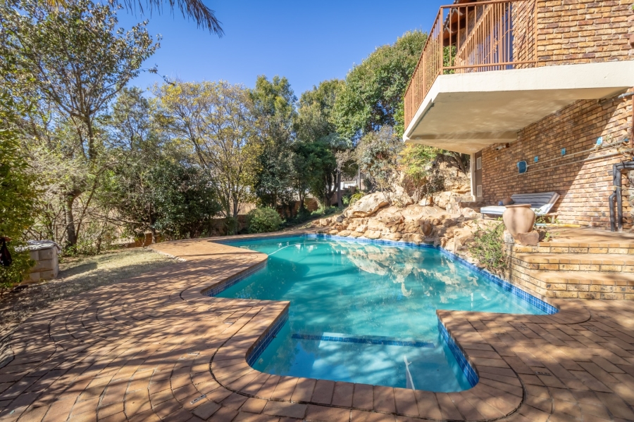 4 Bedroom Property for Sale in Noordheuwel Gauteng