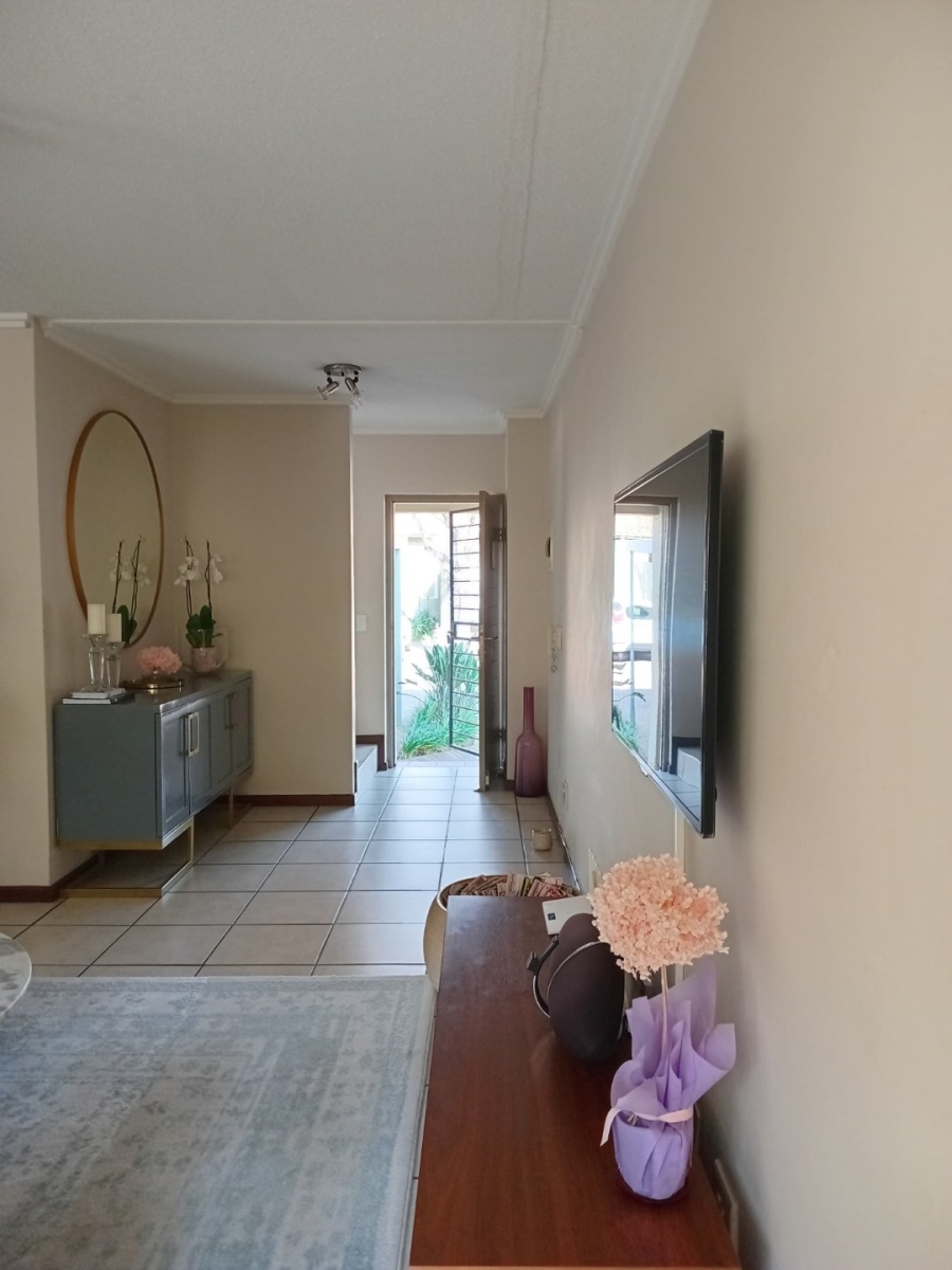 2 Bedroom Property for Sale in Cedar Hills Private Estate Gauteng