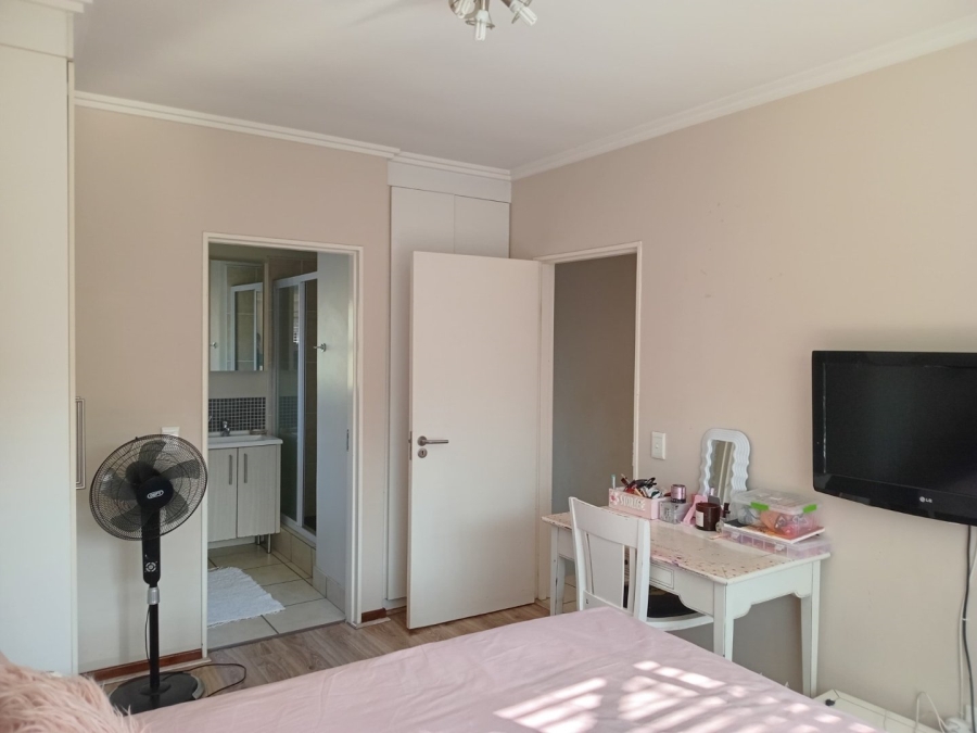 2 Bedroom Property for Sale in Cedar Hills Private Estate Gauteng